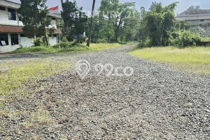 Gudang bagus disewakan di Batujajar Bandung Barat dengan LB 9902m2 harga sewa terbaik Gudang bagus disewakan di Batujajar Bandung Barat dengan LB 9902m2 harga sewa terbaik