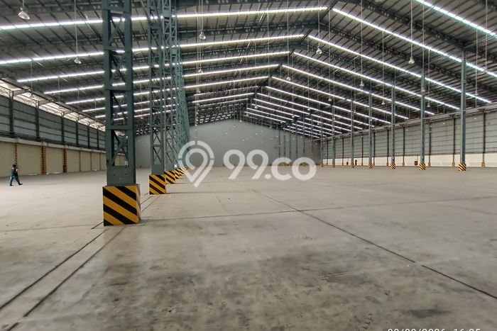 Gudang Disewa di Cakung, Jakarta Timur, LT 12500m2 / LB 10560m2 Gudang Disewa di Cakung, Jakarta Timur, LT 12500m2 / LB 10560m2