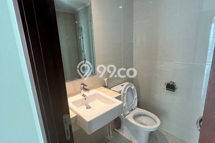 Sewa Apartemen Minimalis 74m2 Punya 3 KT, 2 KM, Lokasi di Cengkareng Sewa Apartemen Minimalis 74m2 Punya 3 KT, 2 KM, Lokasi di Cengkareng