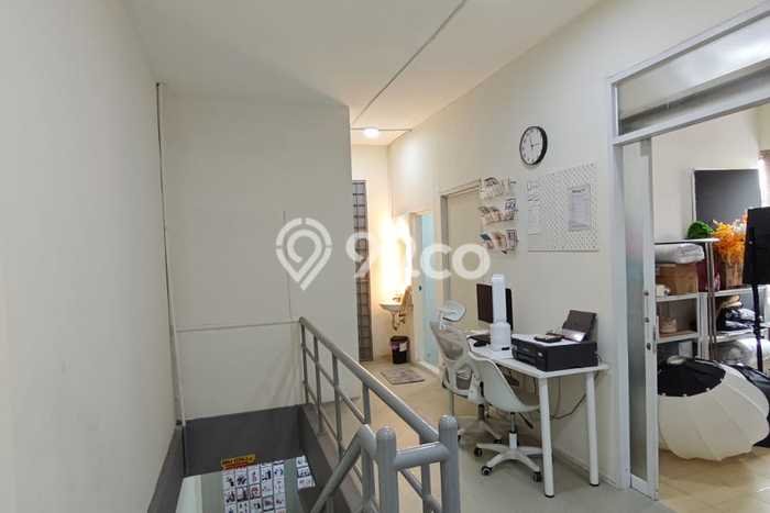 AREA KOMERSIAL! Ruko For Rent Kawasan Banjar Wijaya, Luas 170m2m², Jalan Utama, Siap Operasional AREA KOMERSIAL! Ruko For Rent Kawasan Banjar Wijaya, Luas 170m2m², Jalan Utama, Siap Operasional