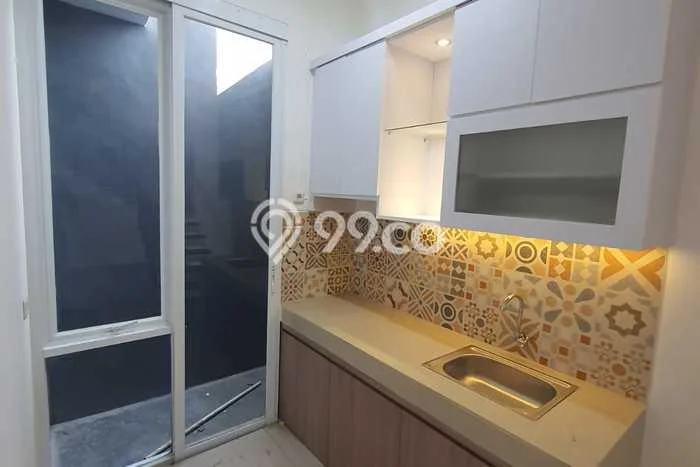 Lokasi terbaik! Rumah siap pakai disewakan di Karawaci LB 86m2 Lokasi terbaik! Rumah siap pakai disewakan di Karawaci LB 86m2