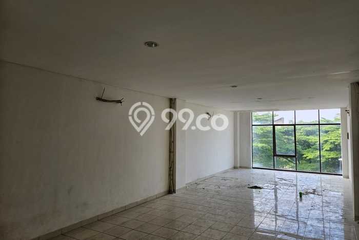 Ruko Dijual di Cakung LT 96m2, LB 257m2 Solusi Investasi Cerdas Ruko Dijual di Cakung LT 96m2, LB 257m2 Solusi Investasi Cerdas