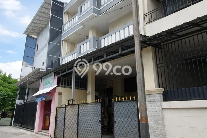 Peluang Investasi! Rumah Kost Dijual di Kelapa Gading, Jakarta Utara, 19 KT, 7 KM, Luas 360m2 Peluang Investasi! Rumah Kost Dijual di Kelapa Gading, Jakarta Utara, 19 KT, 7 KM, Luas 360m2