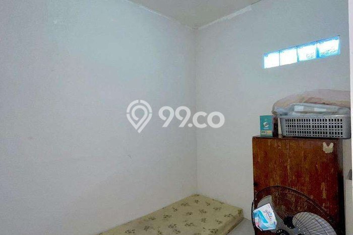 Bisa KPR! Rumah Strategis area , Luas 150m2m² LB 160m2m² Bisa KPR! Rumah Strategis area , Luas 150m2m² LB 160m2m²