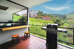 LISTING BARU! Rumah Strategis area Dago, Luas 215m2m² LB 250m2m² LISTING BARU! Rumah Strategis area Dago, Luas 215m2m² LB 250m2m²
