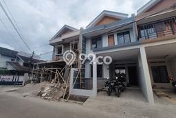 FEATURED! Rumah Nyaman di , LT 70m2m² LB 120m2m² FEATURED! Rumah Nyaman di , LT 70m2m² LB 120m2m²
