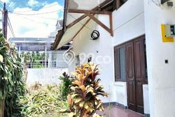 HOT LISTING! Rumah Untuk Investasi di Cigadung, LT 256m2m² Bangunan 110m2m² HOT LISTING! Rumah Untuk Investasi di Cigadung, LT 256m2m² Bangunan 110m2m²