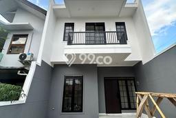 PROPERTI PILIHAN! Rumah Asri area , Luas 120m2m² Bangunan 155m2m² PROPERTI PILIHAN! Rumah Asri area , Luas 120m2m² Bangunan 155m2m²