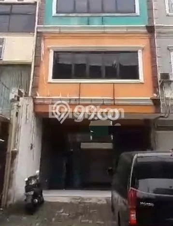 Ruko Komersial Disewakan di Cilandak Jakarta Selatan Luas 288m2 Ruko Komersial Disewakan di Cilandak Jakarta Selatan Luas 288m2