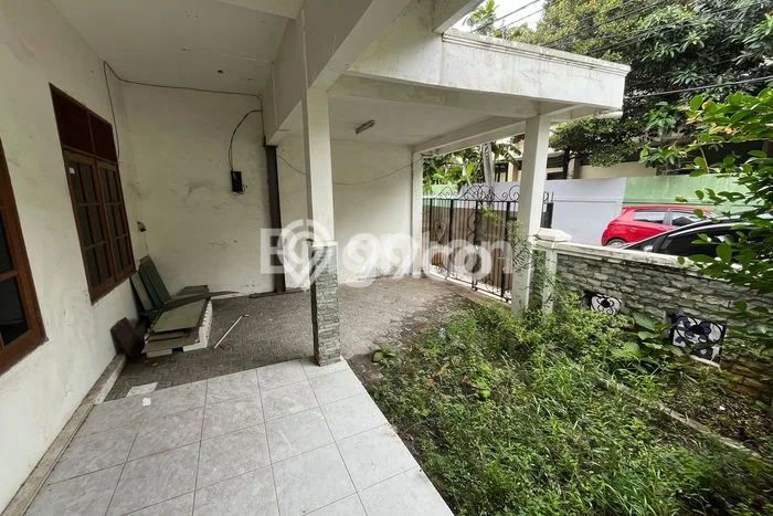 Rumah Luas Asri 4 KT Siap Pakai di Sunter Jakarta Utara Rumah Luas Asri 4 KT Siap Pakai di Sunter Jakarta Utara