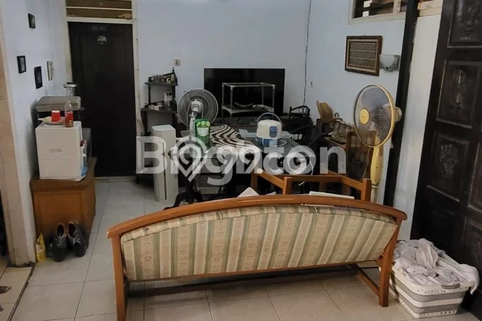 Rumah Modern Cantik 2 KT Siap Huni di Kemayoran Rumah Modern Cantik 2 KT Siap Huni di Kemayoran