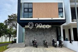 Rumah Mewah LB 250m2 Siap Huni Desain Elegan di BSD The Icon, Tangerang Rumah Mewah LB 250m2 Siap Huni Desain Elegan di BSD The Icon, Tangerang
