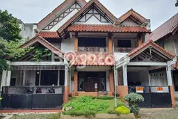 Rumah Mewah LB 280m2 Siap Pakai Desain Elegan di Kelapa Dua, Depok Rumah Mewah LB 280m2 Siap Pakai Desain Elegan di Kelapa Dua, Depok