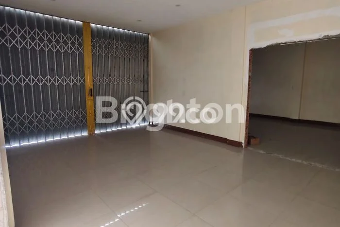 Disewakan Ruko di Cimanggis Depok LT 192m2, LB 312m2 Disewakan Ruko di Cimanggis Depok LT 192m2, LB 312m2