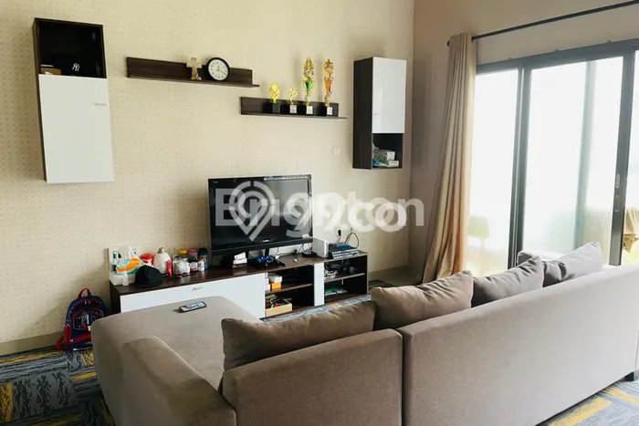 Rumah Mewah LB 120m2 Siap Pakai Desain Elegan di Sukmajaya, Depok Rumah Mewah LB 120m2 Siap Pakai Desain Elegan di Sukmajaya, Depok