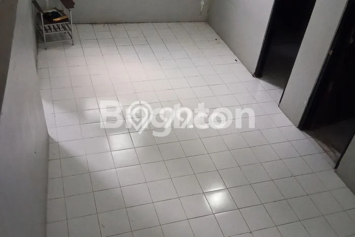 Ruko untuk Disewa di Pusat Sleman Luas Bangunan 425m2 Ruko untuk Disewa di Pusat Sleman Luas Bangunan 425m2