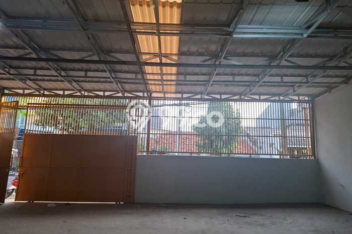 Unit Gudang Disewakan di Cengkareng Barat di Area Ramai & Strategis Unit Gudang Disewakan di Cengkareng Barat di Area Ramai & Strategis