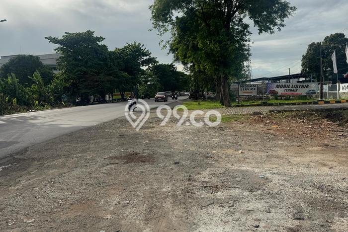Tanah Kavling di Karawang Barat Dijual dengan Luas 5200m2 Tanah Kavling di Karawang Barat Dijual dengan Luas 5200m2