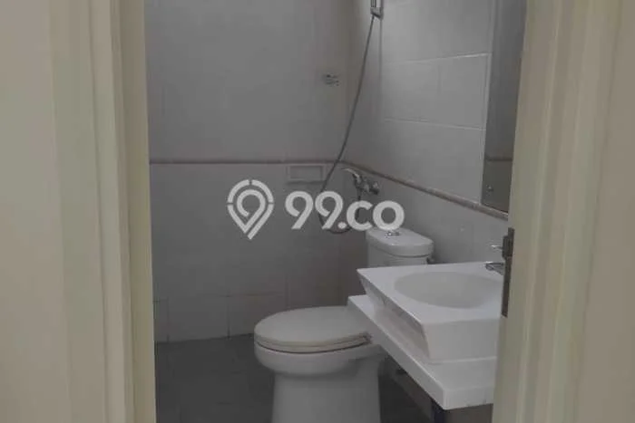 LOKASI PREMIUM! Rumah di BSD, 3 KM, Area Strategis, Luas 300m² Bangunan 250m² LOKASI PREMIUM! Rumah di BSD, 3 KM, Area Strategis, Luas 300m² Bangunan 250m²