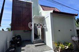 Vila di , Ukuran 100m2m², Dekat dengan transportasi umum Vila di , Ukuran 100m2m², Dekat dengan transportasi umum