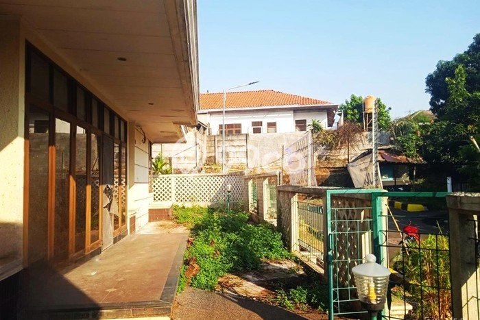 Rumah Elit Modern Siap Huni di Intercon Jakarta Barat Rumah Elit Modern Siap Huni di Intercon Jakarta Barat