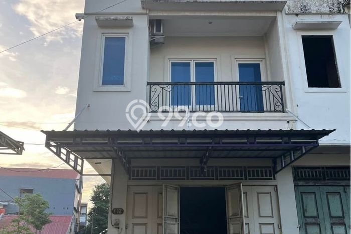 Area Ramai! Ruko Dijual di Tamalanrea untuk Bisnis Luas Bangunan 150m2 Area Ramai! Ruko Dijual di Tamalanrea untuk Bisnis Luas Bangunan 150m2