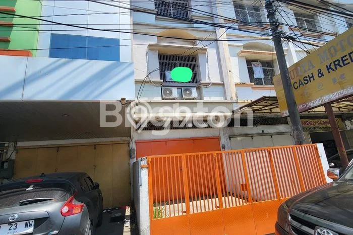 Ruko Strategis Kawasan , Luas 270m2m², Lokasi Komersial, Dekat Makassar, Makassar Ruko Strategis Kawasan , Luas 270m2m², Lokasi Komersial, Dekat Makassar, Makassar