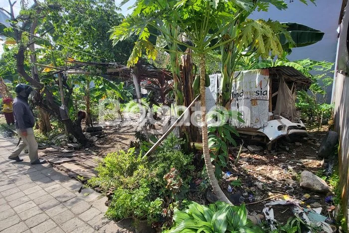 Kavling Tanah untuk Dijual di Abdullah Daeng Sirua, Makassar, Luas 397m2 Kavling Tanah untuk Dijual di Abdullah Daeng Sirua, Makassar, Luas 397m2