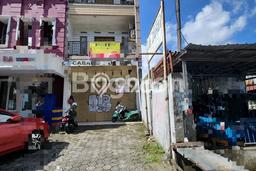 AREA TERSIBUK! Ruko di Panakukkang, Luas 204m², Potensi Tinggi AREA TERSIBUK! Ruko di Panakukkang, Luas 204m², Potensi Tinggi