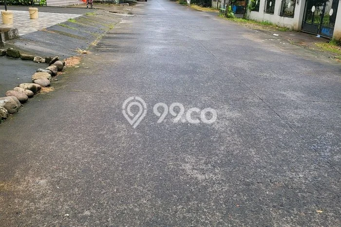 Ruko Dijual di Makassar LT 103m2 & LB 310m2 Lokasi Terbaik! Ruko Dijual di Makassar LT 103m2 & LB 310m2 Lokasi Terbaik!