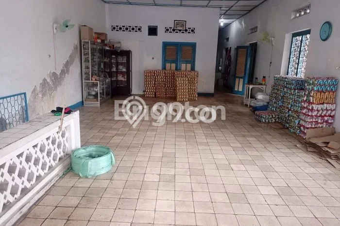 Rumah kawasan Wajo, Makassar, Luas 392m2m² LB 600m2m² Rumah kawasan Wajo, Makassar, Luas 392m2m² LB 600m2m²
