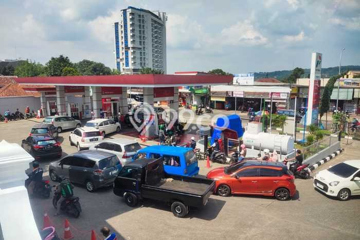 Unit Komersial Dijual di Ciawi Bogor Luas Bangunan 1745m2 Unit Komersial Dijual di Ciawi Bogor Luas Bangunan 1745m2