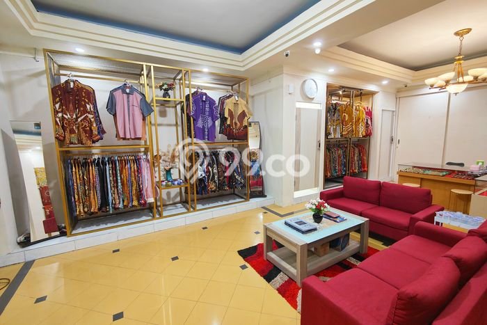 For Sale! Premium House LT 220m2 Desain Elegan di Kunjung Mae For Sale! Premium House LT 220m2 Desain Elegan di Kunjung Mae