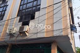 Ruko Area Bisnis di Surabaya Kota, Luas 153m2m², Jalan Raya Ruko Area Bisnis di Surabaya Kota, Luas 153m2m², Jalan Raya
