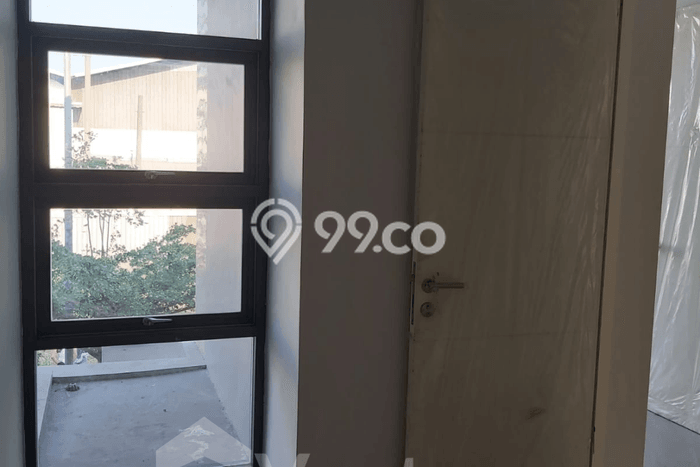 Jual Rumah Favorit Siap Huni LB 139m2 di Rungkut, Surabaya Jual Rumah Favorit Siap Huni LB 139m2 di Rungkut, Surabaya