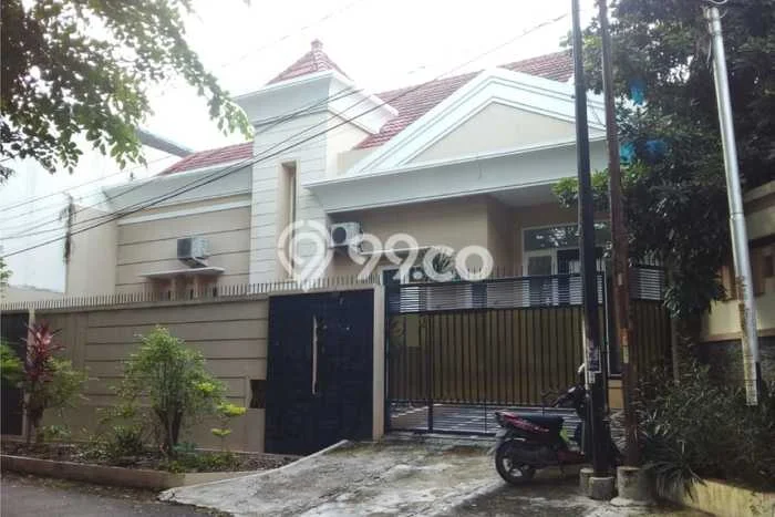 Rumah Kontrakan Semarang LT 520m2 LB 380m2 Kawasan Halmahera Rumah Kontrakan Semarang LT 520m2 LB 380m2 Kawasan Halmahera