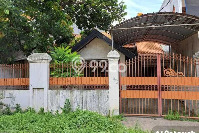 Rumah Minimalis 4 KT LT 180m2 di Surabaya Kota Rumah Minimalis 4 KT LT 180m2 di Surabaya Kota