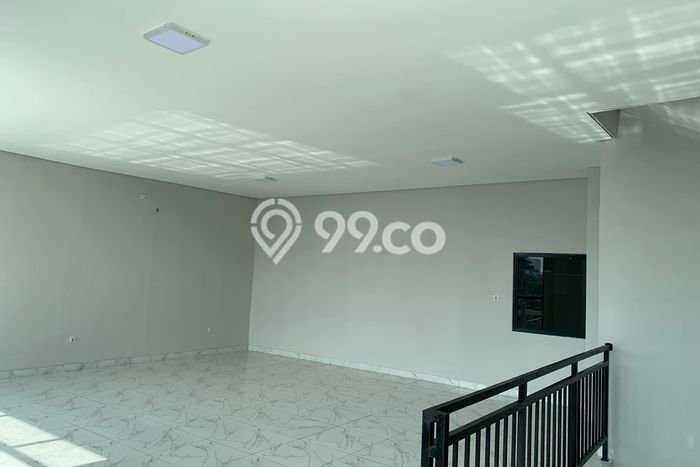 Gudang Premium Kawasan Periuk, Luas 396m², Akses Mainroad, Ramai Gudang Premium Kawasan Periuk, Luas 396m², Akses Mainroad, Ramai