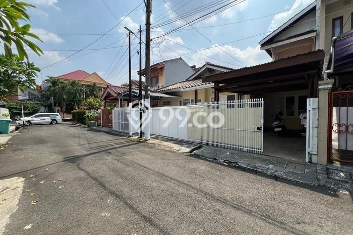 Rumah Nyaman area , 2 KM, Akses Mudah Rumah Nyaman area , 2 KM, Akses Mudah