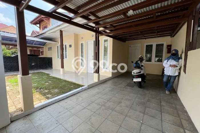 Rumah Nyaman area , 2 KM, Akses Mudah Rumah Nyaman area , 2 KM, Akses Mudah