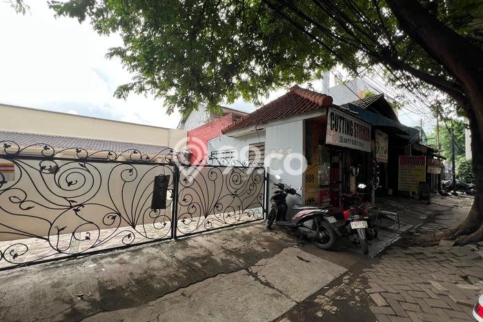 Jarang Ada! Rumah Sewa 5 Kamar Bagus Siap Huni Antasari Jarang Ada! Rumah Sewa 5 Kamar Bagus Siap Huni Antasari