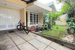 BEST LOCATION! Rumah kawasan Pasar Minggu, Dekat Stasiun, 3 KM, Luas 180m2m² Bangunan 150m2m² BEST LOCATION! Rumah kawasan Pasar Minggu, Dekat Stasiun, 3 KM, Luas 180m2m² Bangunan 150m2m²