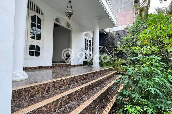 Hunian Mewah Siap Huni LT 250m2 di Sukma Jaya, Depok Hunian Mewah Siap Huni LT 250m2 di Sukma Jaya, Depok