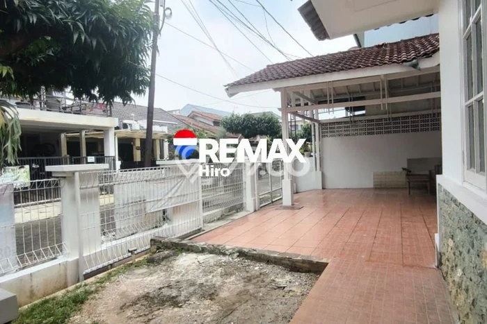 Hunian Elit LB 200m2 Siap Pakai Desain Elegan di Kemang Pratama, Bekasi Hunian Elit LB 200m2 Siap Pakai Desain Elegan di Kemang Pratama, Bekasi
