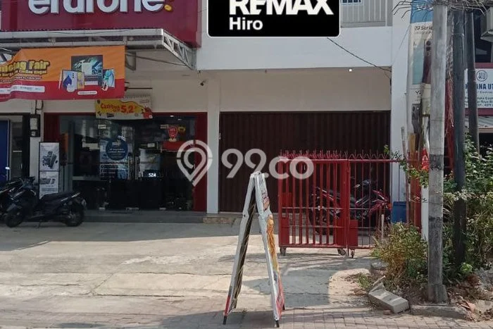 Ruko Dijual di Prime Area Jakarta Timur Luas 230m2 Ruko Dijual di Prime Area Jakarta Timur Luas 230m2