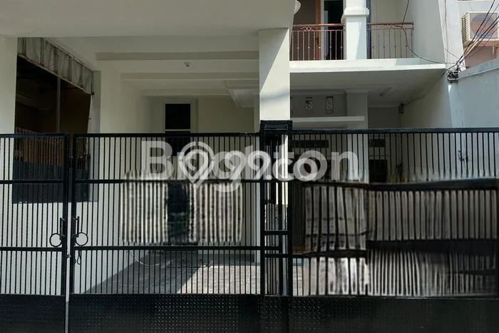 Rumah Luxury Modern Tanpa Renovasi di Duri Kepa Jakarta Barat Rumah Luxury Modern Tanpa Renovasi di Duri Kepa Jakarta Barat