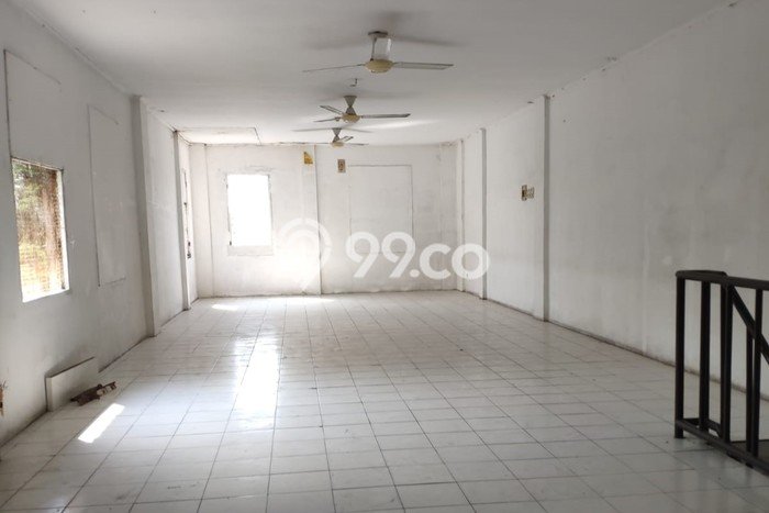 Ruko Dijual di Prime Area Jakarta Barat Luas 241m2 Ruko Dijual di Prime Area Jakarta Barat Luas 241m2