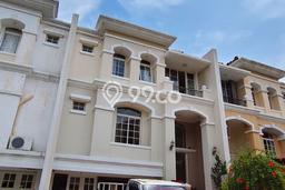EXCLUSIVE OFFER! Rumah di , 4 KT, Lingkungan Elite, Luas 144m2m² Bangunan 144m2m² EXCLUSIVE OFFER! Rumah di , 4 KT, Lingkungan Elite, Luas 144m2m² Bangunan 144m2m²
