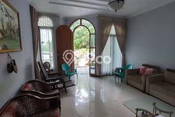 Ready to Use! Premium House LT 325m2 Desain Elegan di Pluit Ready to Use! Premium House LT 325m2 Desain Elegan di Pluit