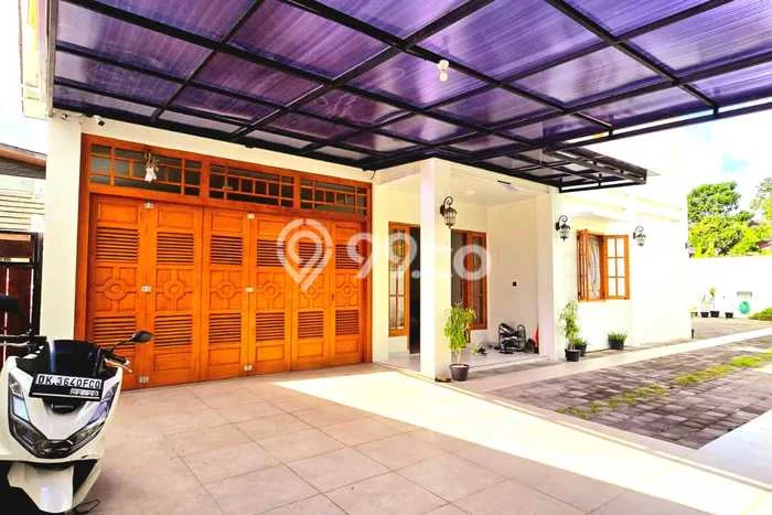 Hunian Elit LB 400m2 Siap Pakai Desain Elegan di Jimbaran, Badung Hunian Elit LB 400m2 Siap Pakai Desain Elegan di Jimbaran, Badung